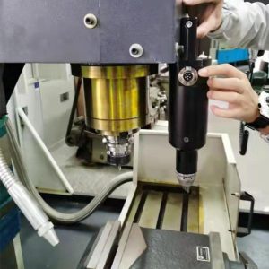 超声冲击设备可装卡在机床或自动工具上工作